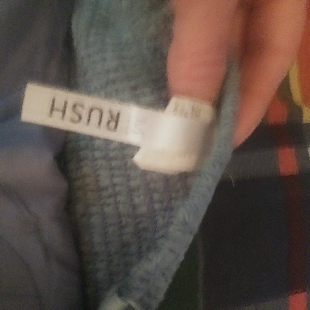 Dress - Picture 3 of 3